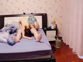 《云盘高质✅泄密》露脸才是王道！事业单位基层领导私生活糜烂变tai~偸情韵味人妻母狗~大玩SM性爱舔脚狗链喝尿啪啪1080P原版1